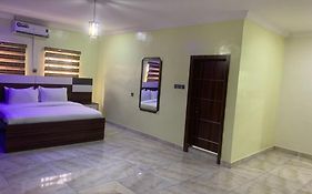 Mok Apartments & Suites